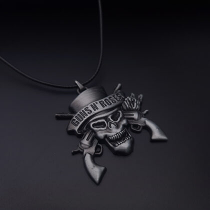 Collar Guns Roses Vintage